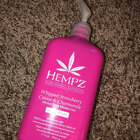 hempz strawberry lotion